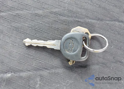 2011 Chevrolet Suburban 1500 Ls z USA, uszkodzony, nr VIN 1GNSKHE33BR268213